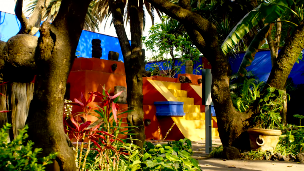 The pyramid in the garden at Casa Azul. Screenshot from this video.